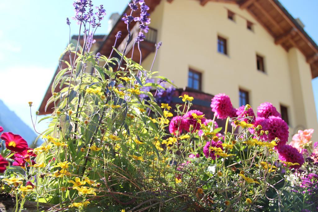 Hotel Lyshaus Gressoney-Saint-Jean Exterior foto
