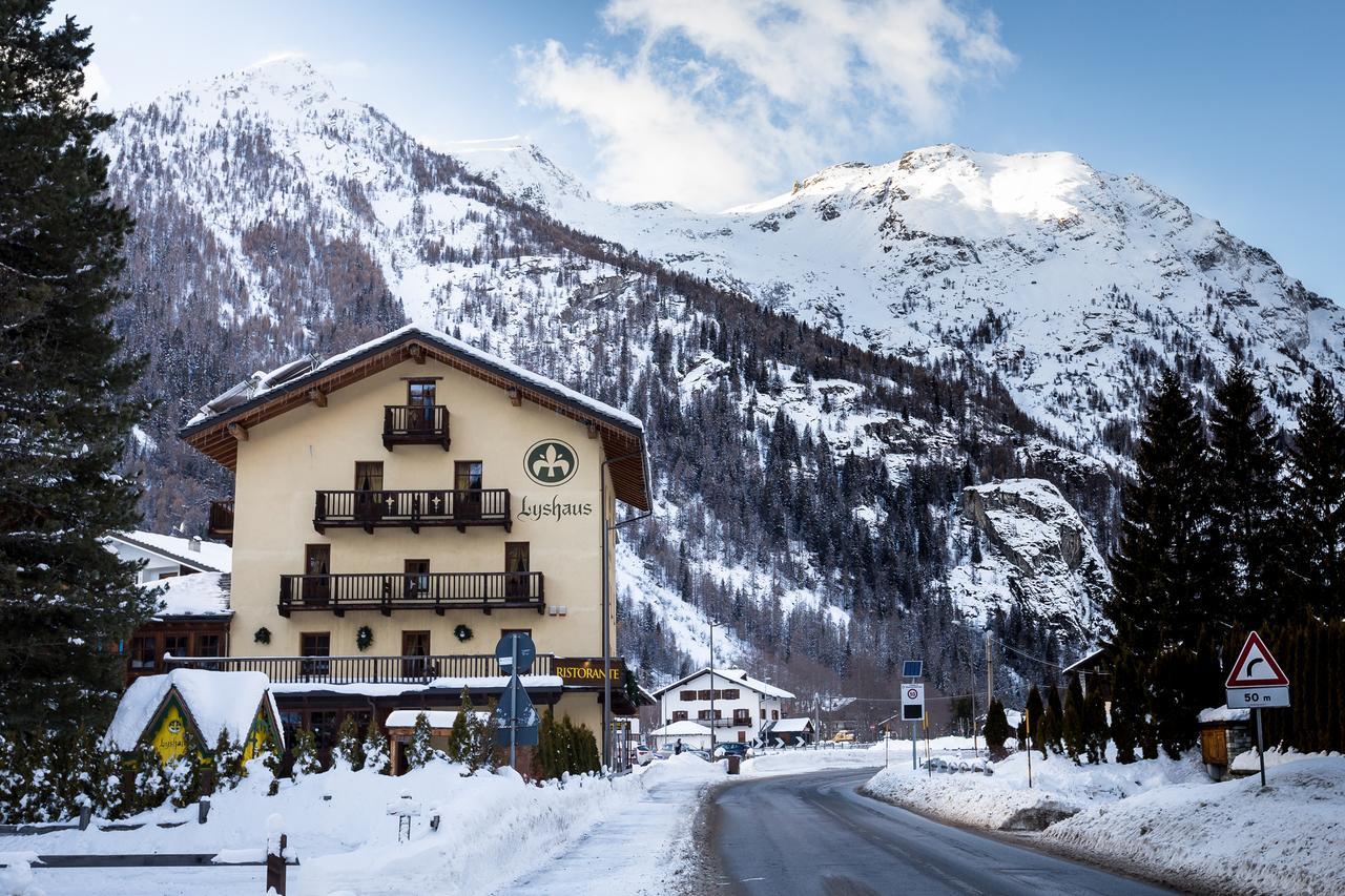 Hotel Lyshaus Gressoney-Saint-Jean Exterior foto